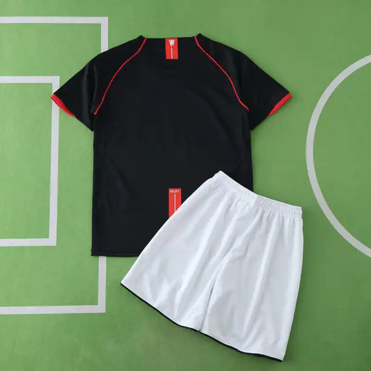 Manchester United F.C. Away Retro Kids Kit 07/08 Season