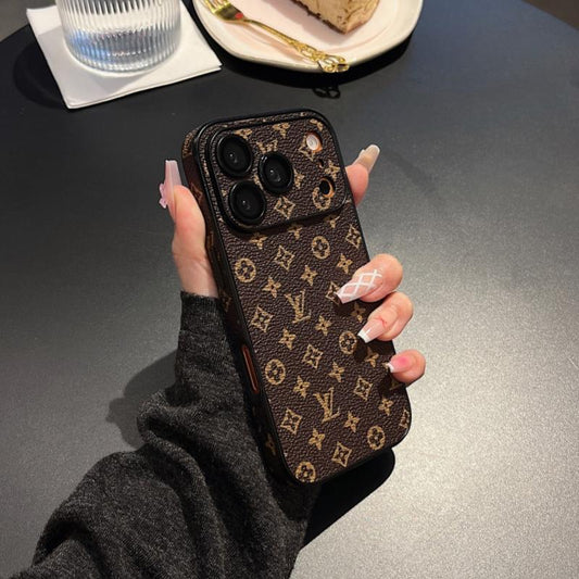 Premium-monogrammi-nahkakuori iPhone-kuori