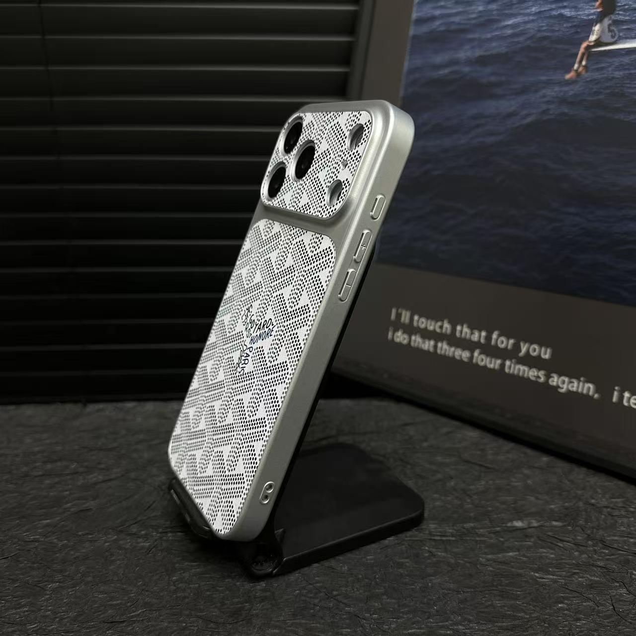G-Y حافظة أنيقة منقوشة لهاتف iPhone