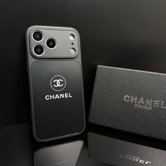 Minimalistinen mattapintainen suojaava iPhone-kotelo
