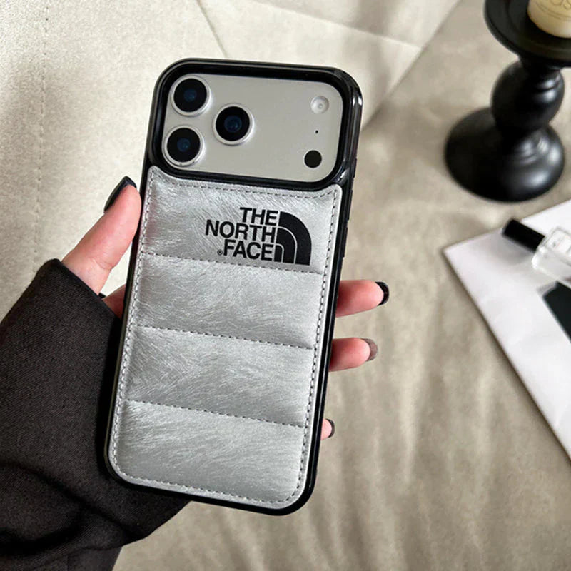 Capa para iPhone em camurça North Puffer