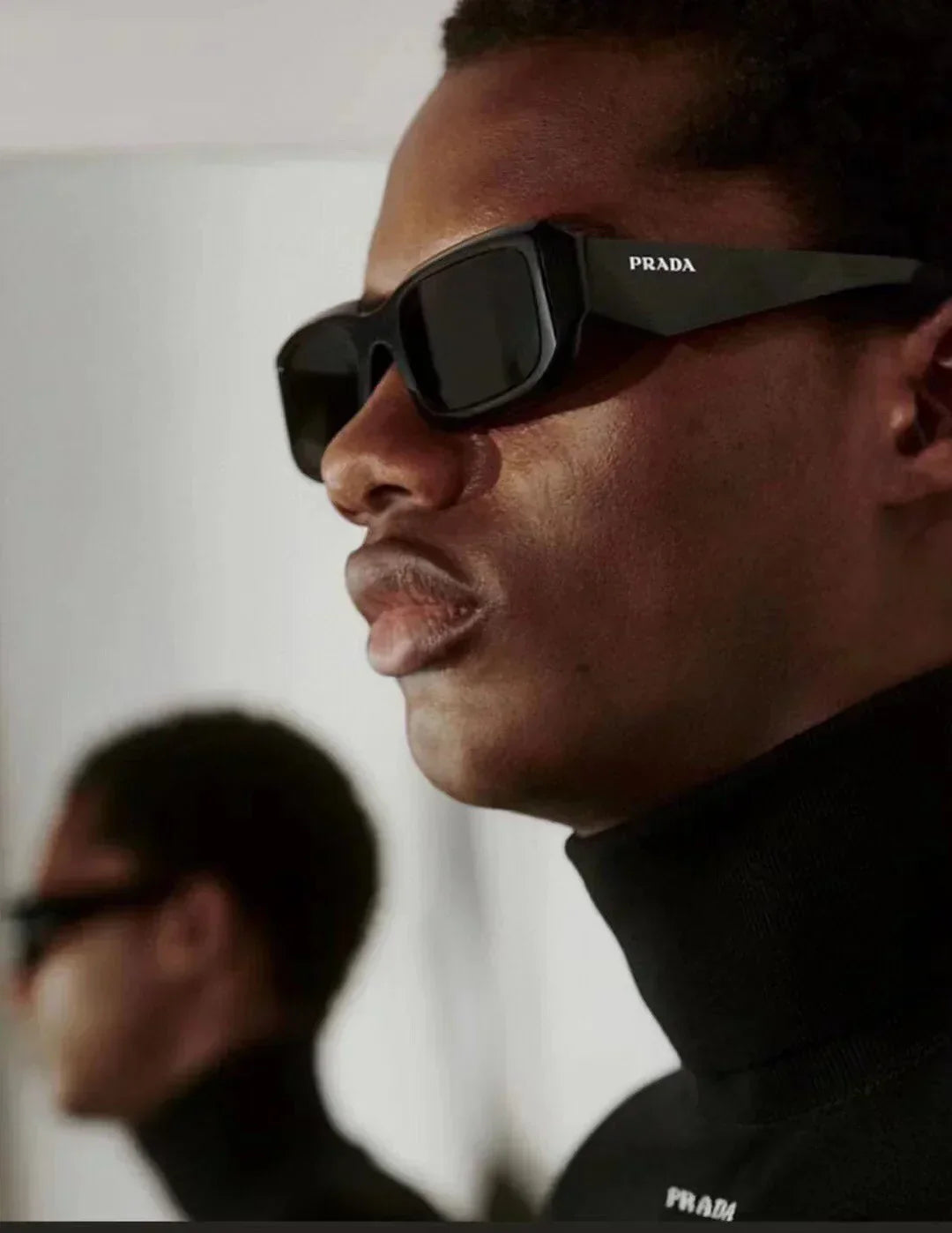 Niskie kwadratowe okulary przeciwsłoneczne 6100