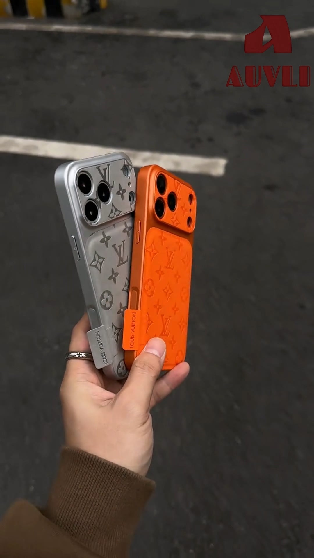Luxe lederen iPhone-hoesje met reliëfpatroon