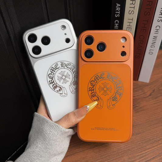 Carcasa protectoare pentru iPhone Chrome Hearts