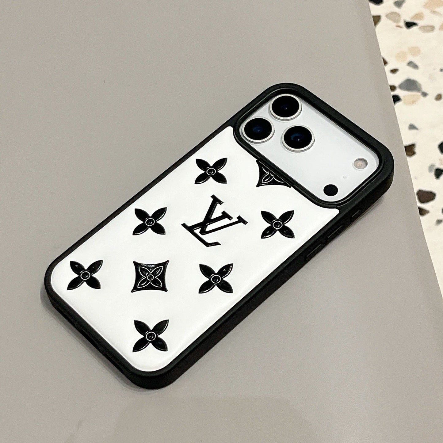 Husă pentru iPhone de lux, cu relief 3D