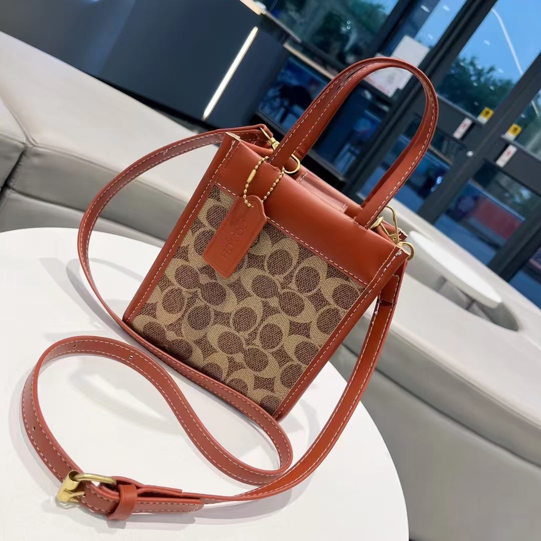 우아한 가죽 핸드백: 가벼운 럭셔리의 터치