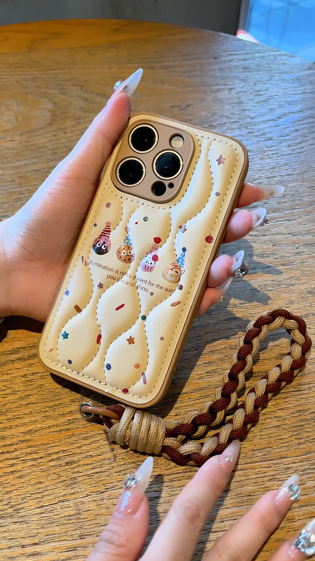 Accogliente e leggera: elegante custodia per iPhone ispirata ai biscotti per i trend setter