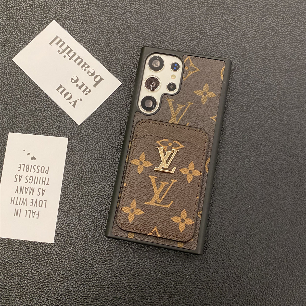 SAMSUNG GALAXY PETITE MALLE PUHELINKOTELOT KORTTIPIDIKKE MONOGRAM CANVAS