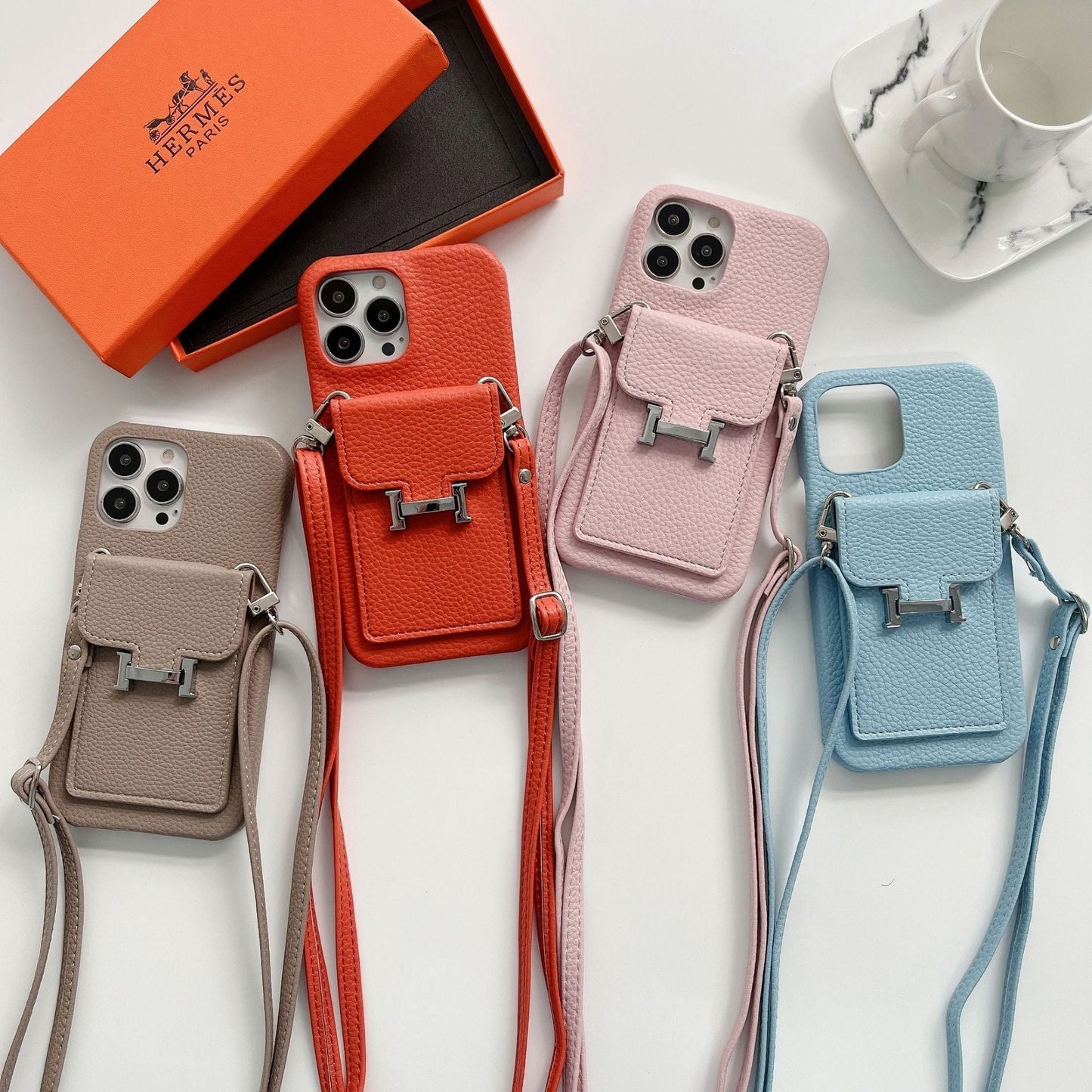Custodia per iPhone con catena in pelle porta carte H