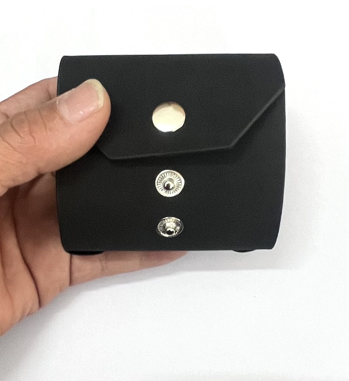 KAKAVY Handcrafted Leather Cash Wrap Wallet - Slim, Minimal, Essential detail image 3