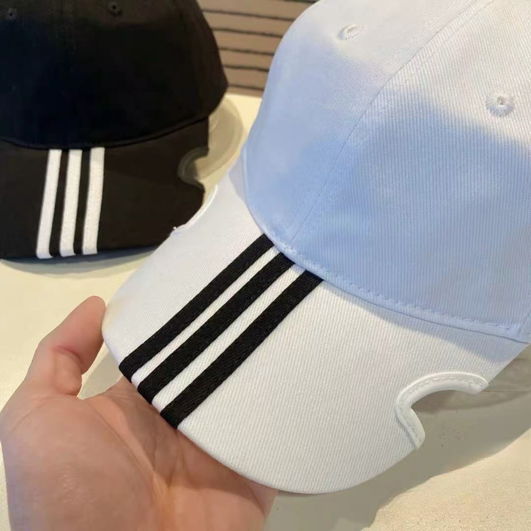 Classic luxury hat 04