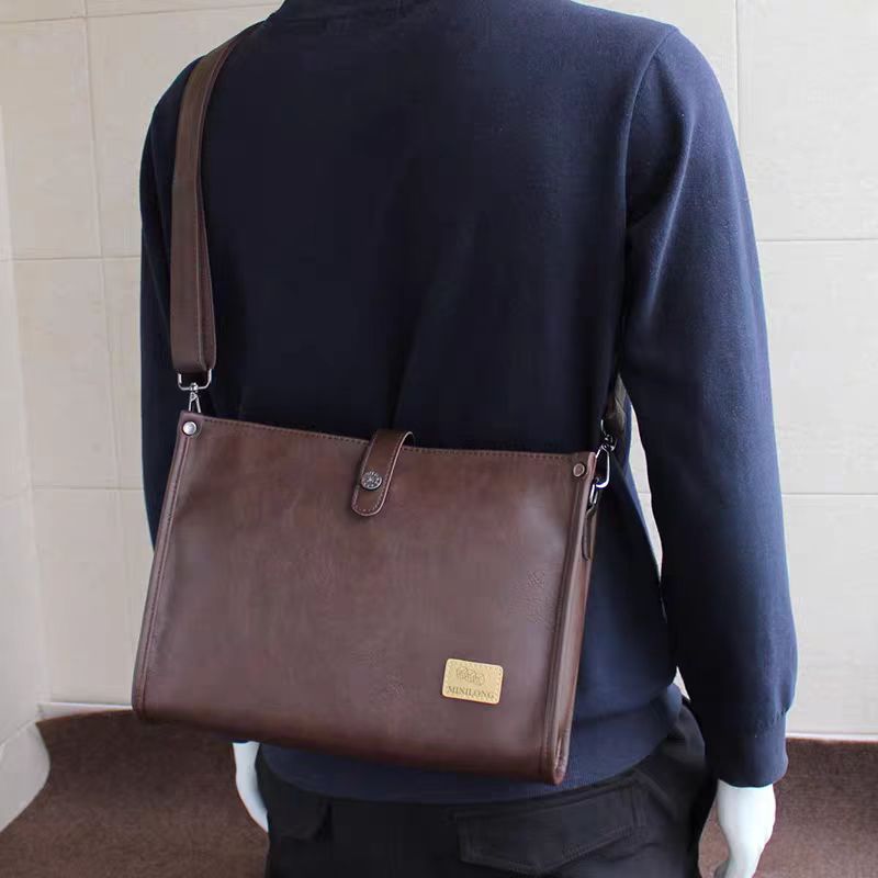 Bolsa crossbody de couro luxuosa