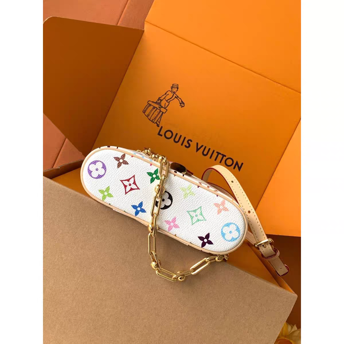 Τσάντα χειρός Vintage-Inspired Box – Elegant Monogram Tote Box