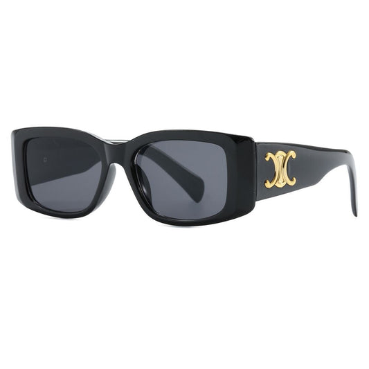 Luxuriöse Retro-Sonnenbrille mit Goldplakette