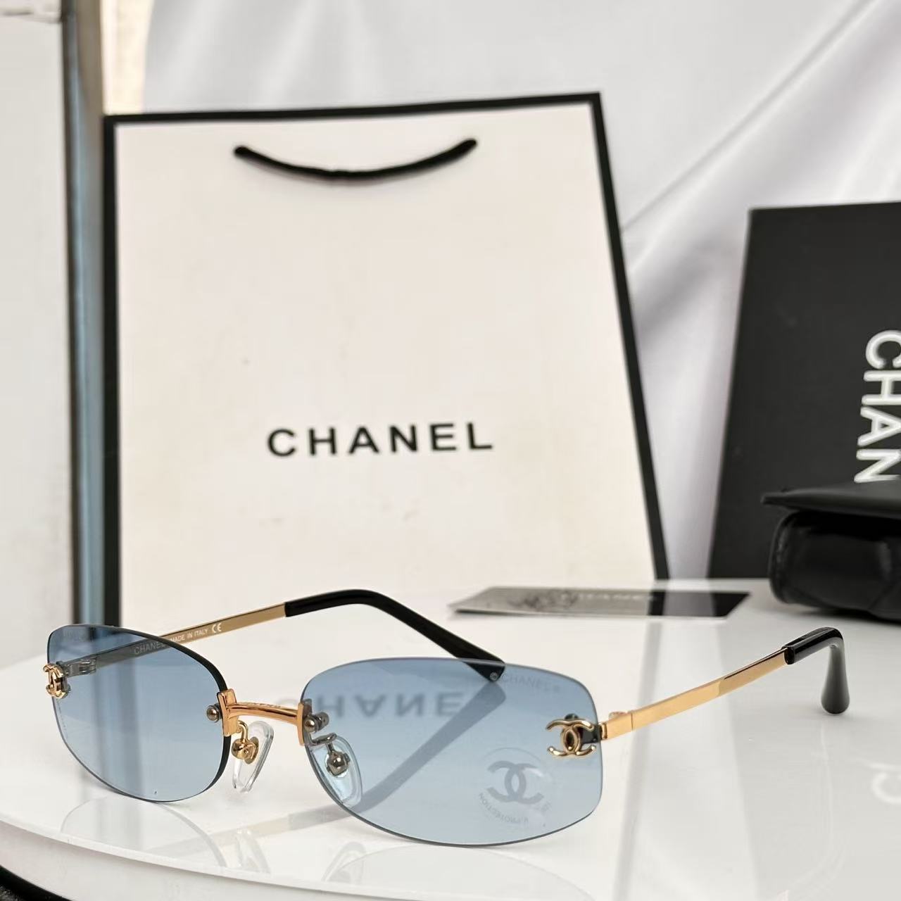Ochelari de soare high-end fără rame