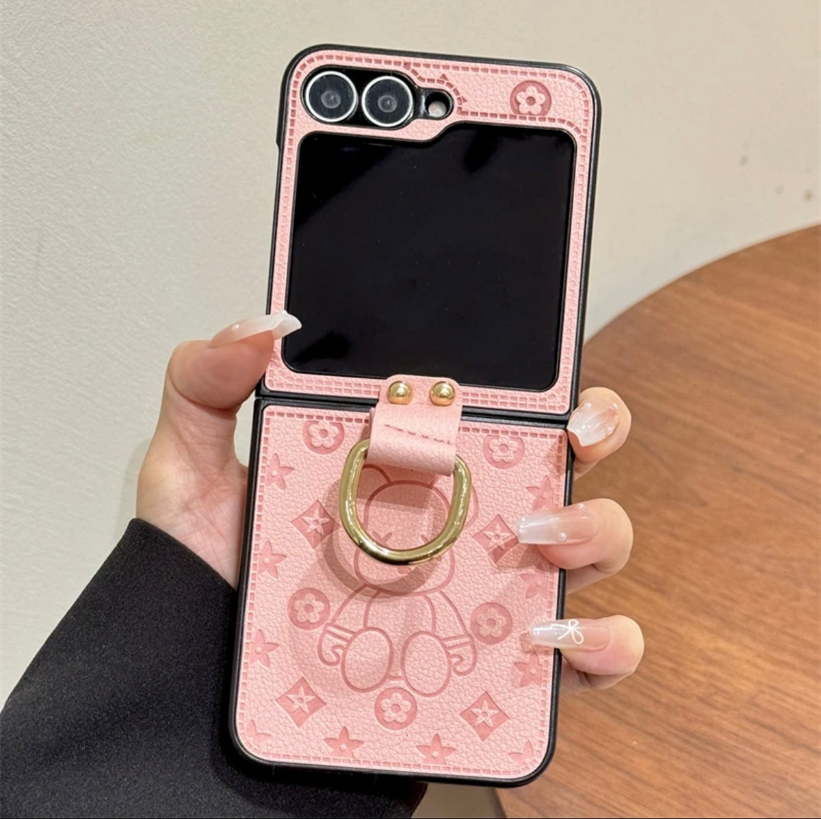 "Samsung Z Flip-serien folde anti-fald mobiltelefon cover i læder, med fingerring spænde design"