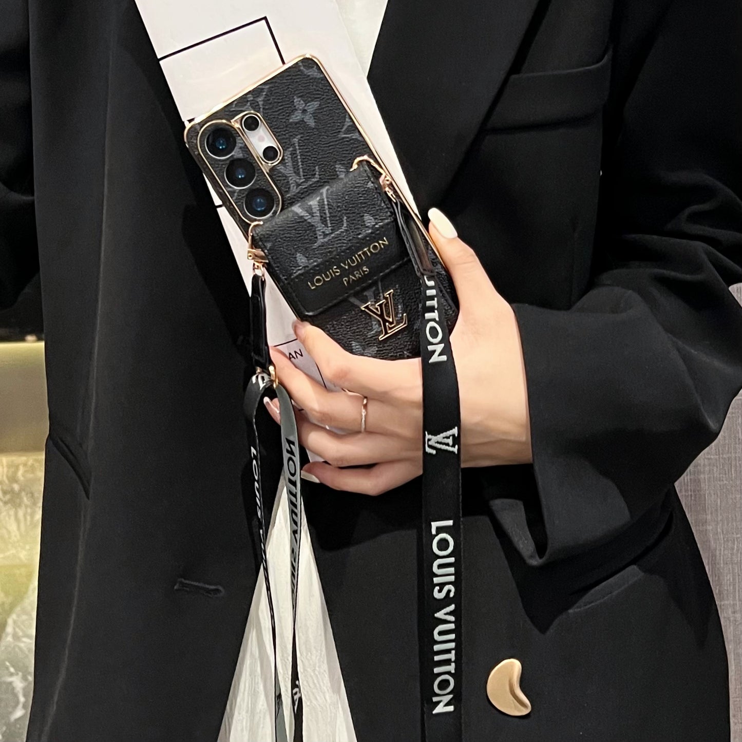Luxusní pokročilé kožené pouzdro na telefon Samsung s peněženkou a popruhem.