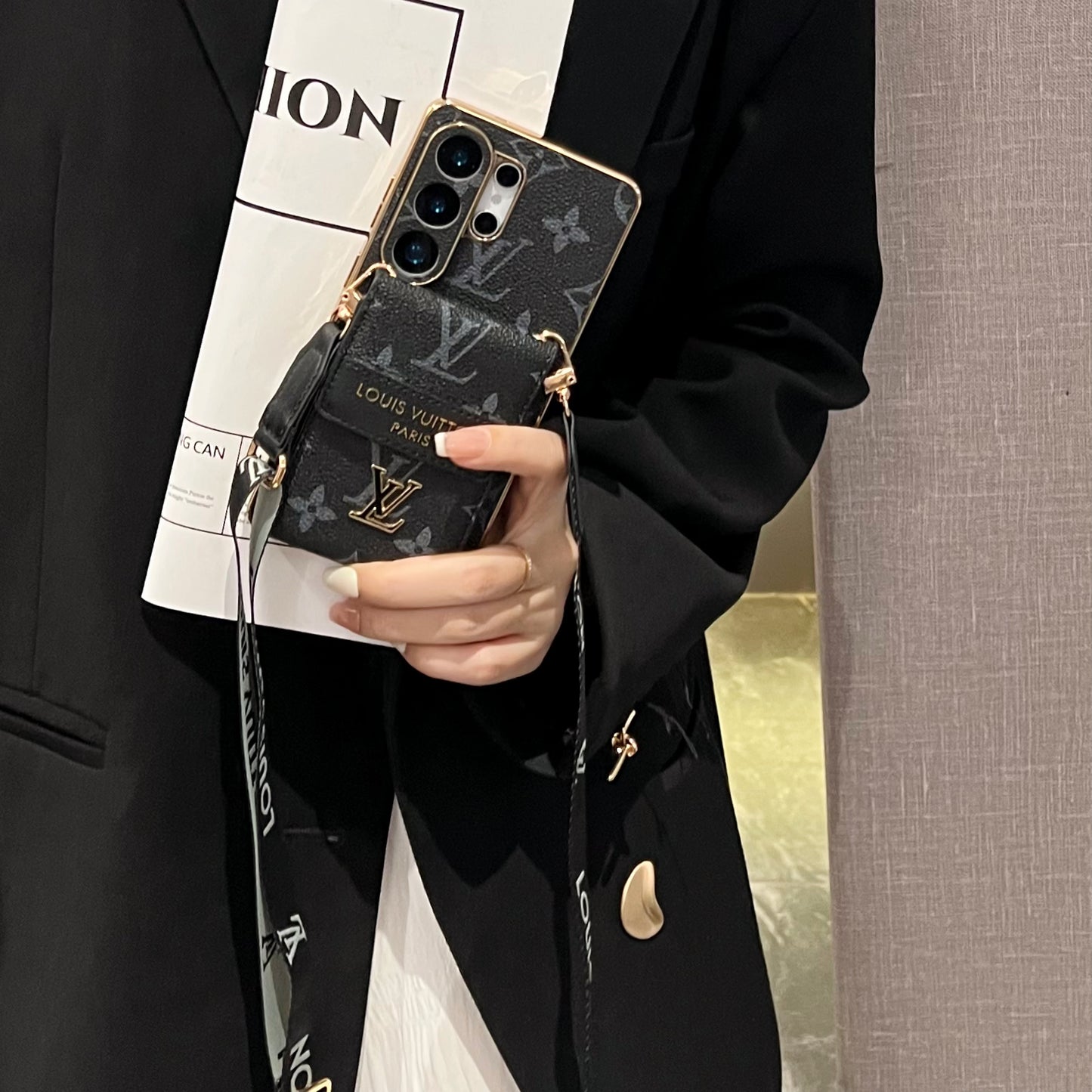 Luxusní pokročilé kožené pouzdro na telefon Samsung s peněženkou a popruhem.
