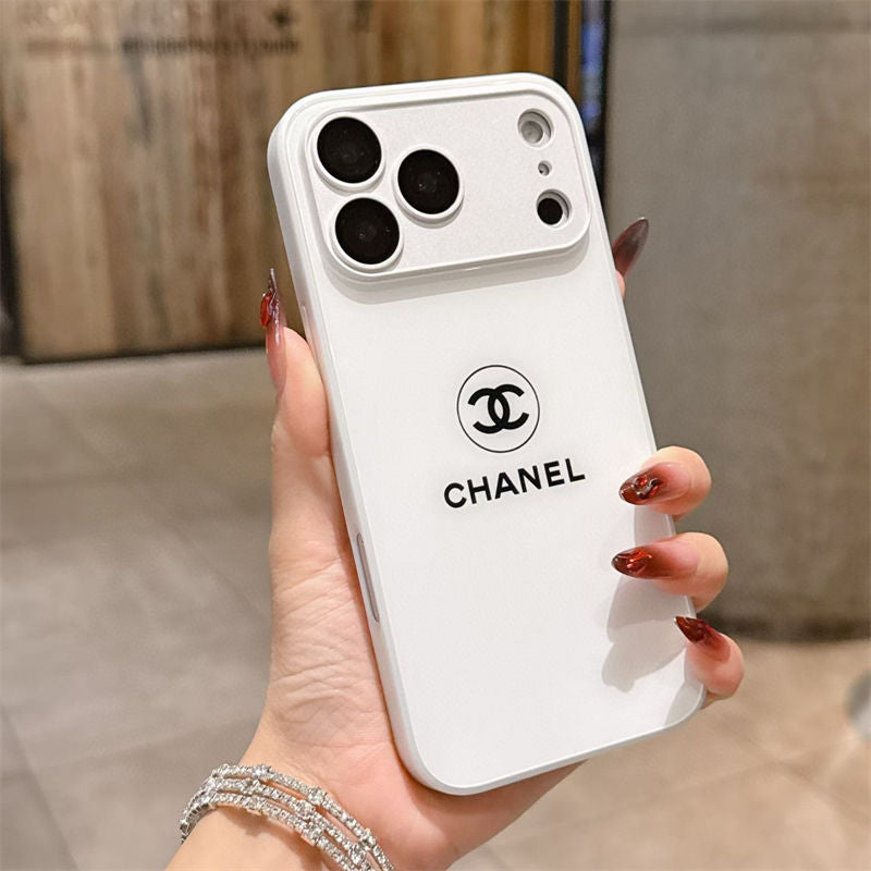 Cás iPhone Luxe Minimalist Clasaiceach - Eagrán Snasta Bán