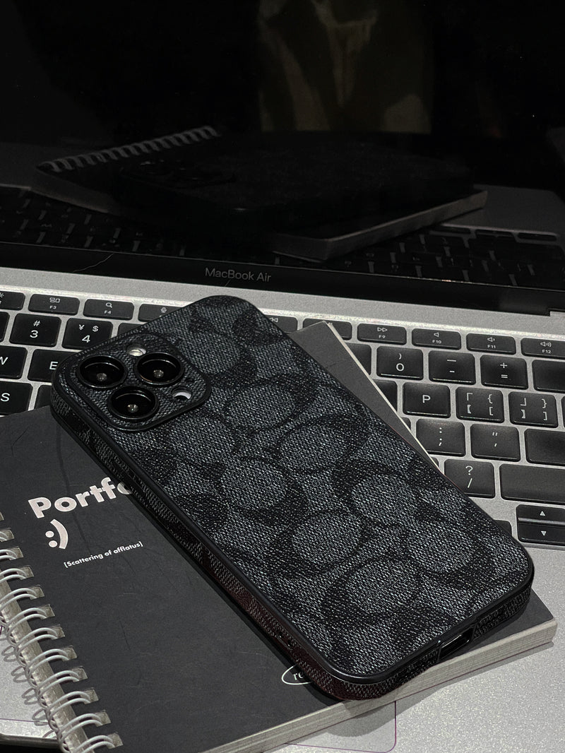 Custodia classica per iPhone nera -QB240402