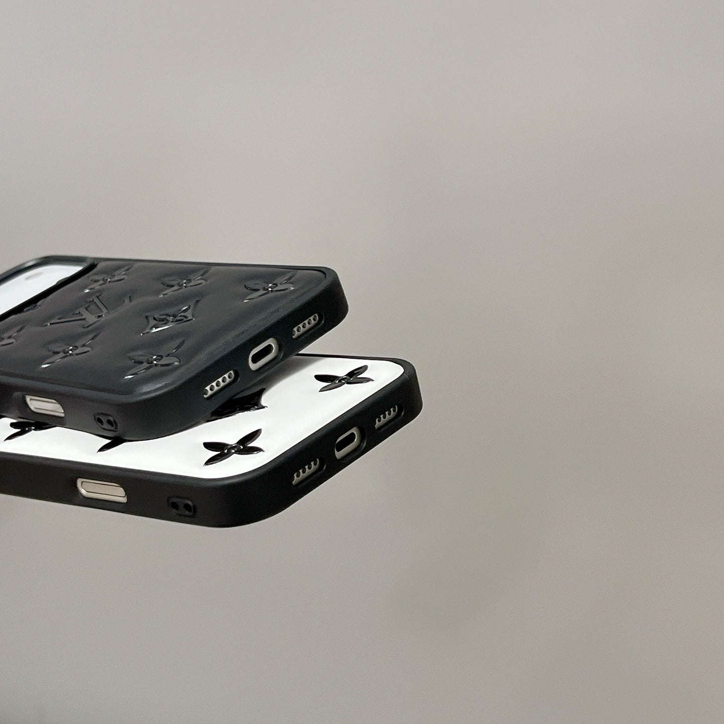 Husă pentru iPhone de lux, cu relief 3D