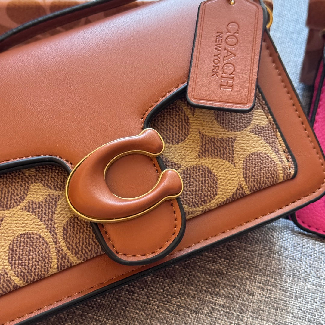 Ελαφριά πολυτελής δερμάτινη τσάντα χειρός