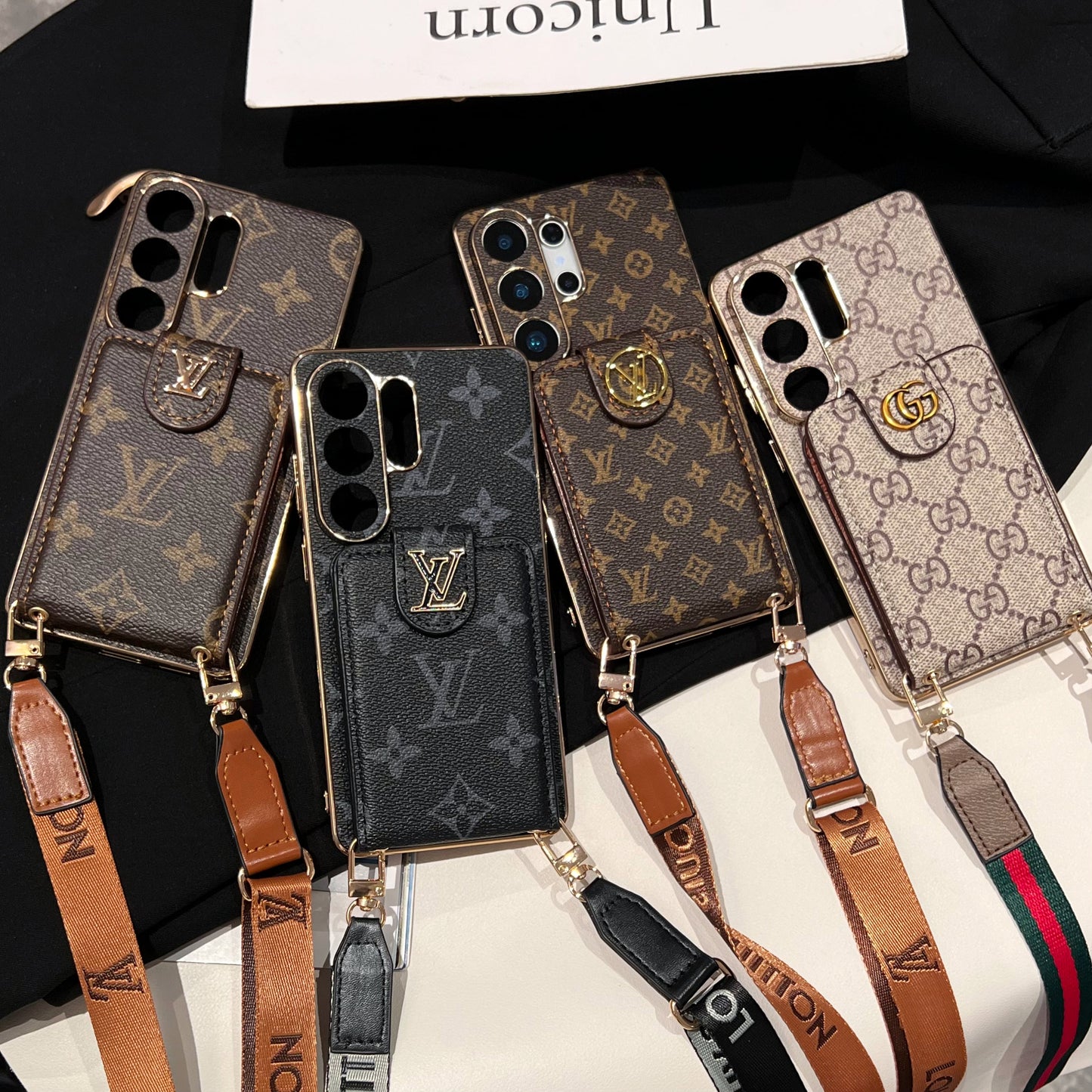 Ylellinen Monogram Crossbody puhelinkotelo korttitaskulla ja olkahihnalla