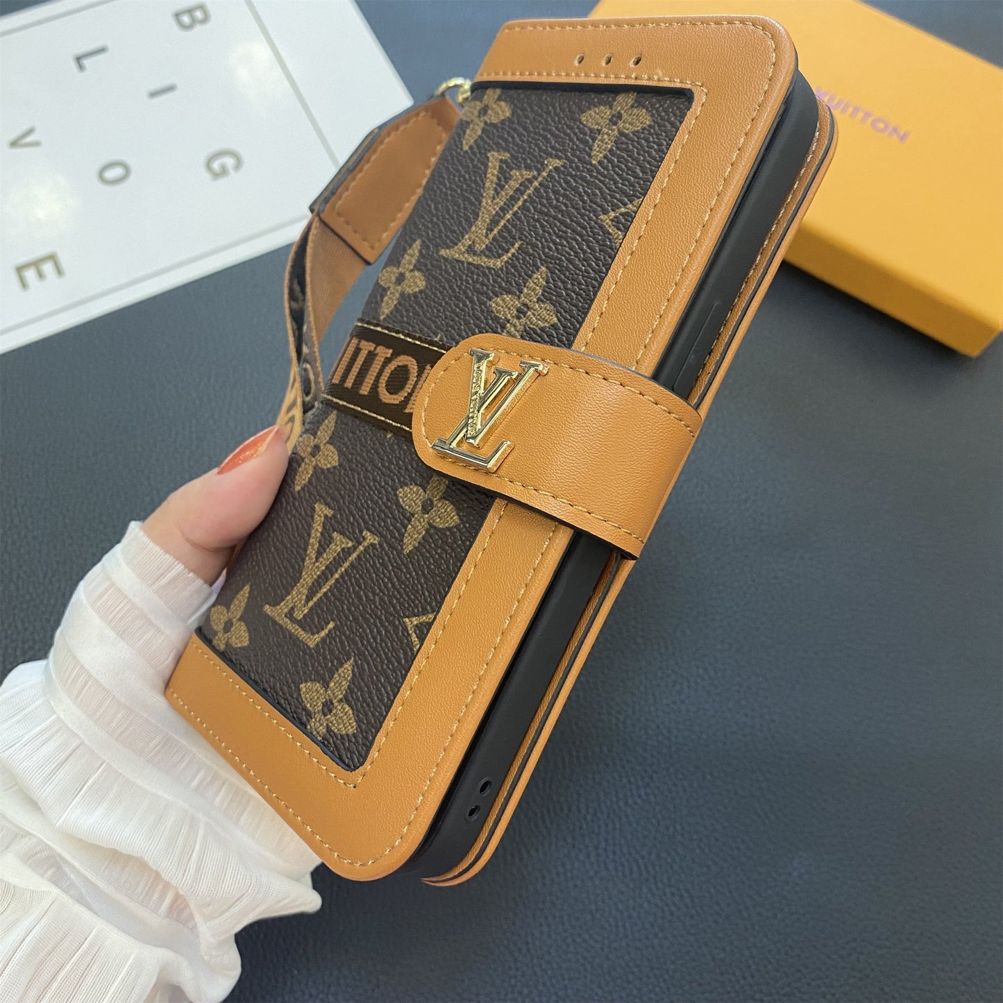 Monogram Leathar Fíor Préimhe Sealbhóir Cárta Sparán Canbhás Samsung Réaltra