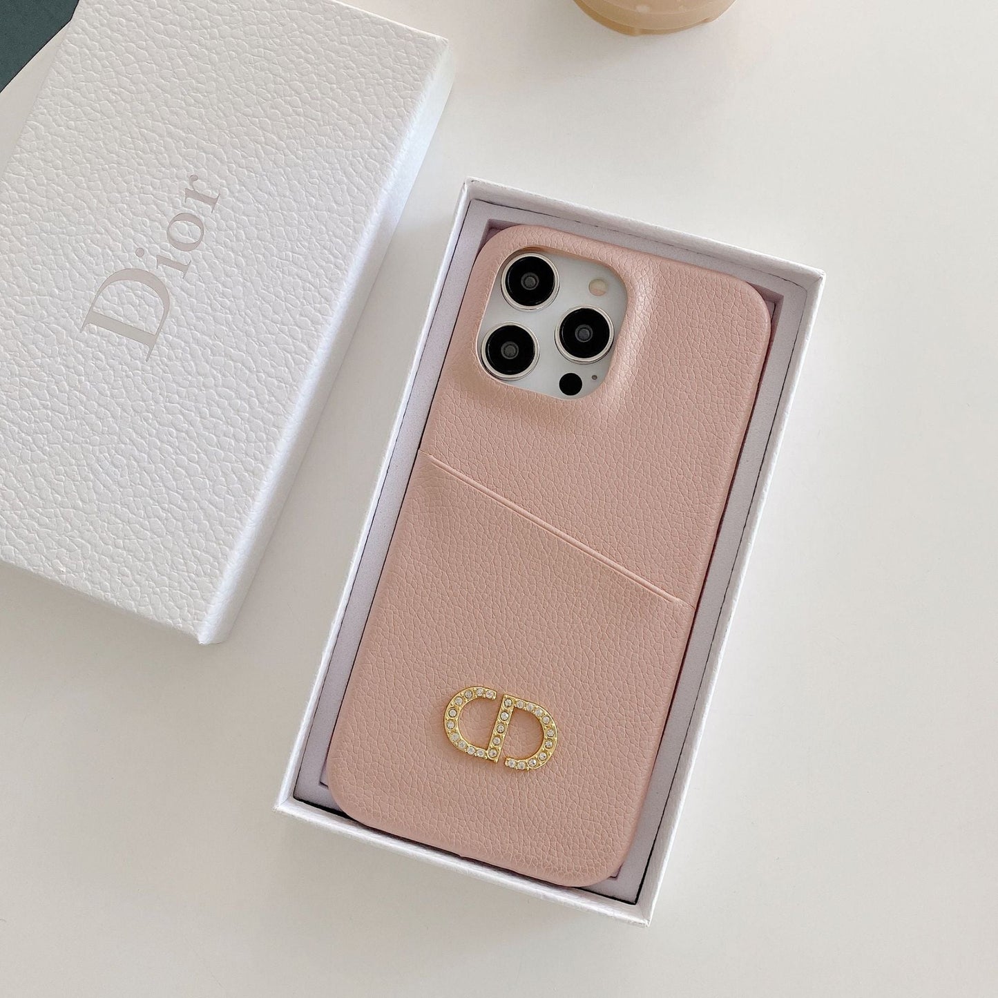 Módne kožené puzdro na iPhone