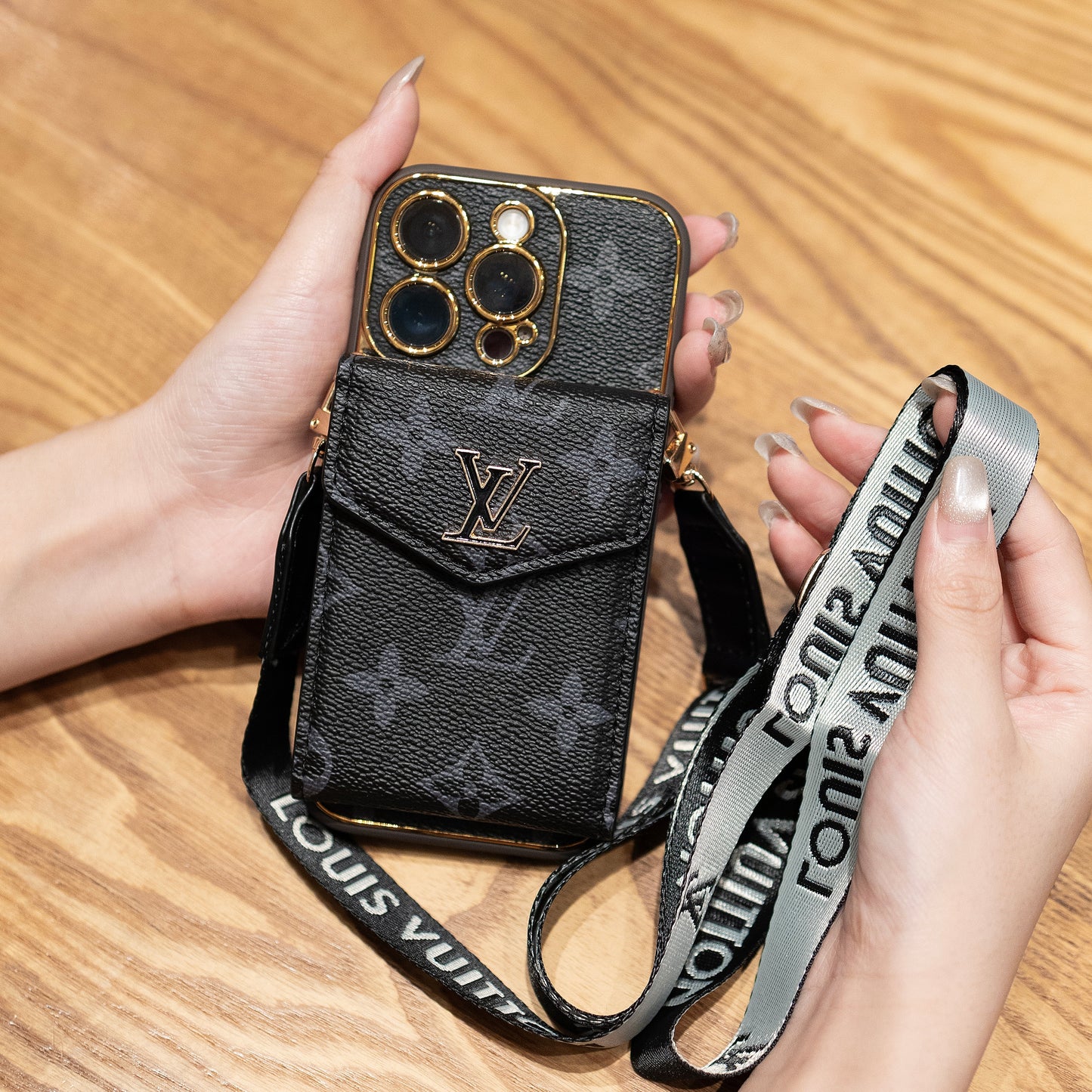 Capa clássica de luxo para iPhone com porta-cartões