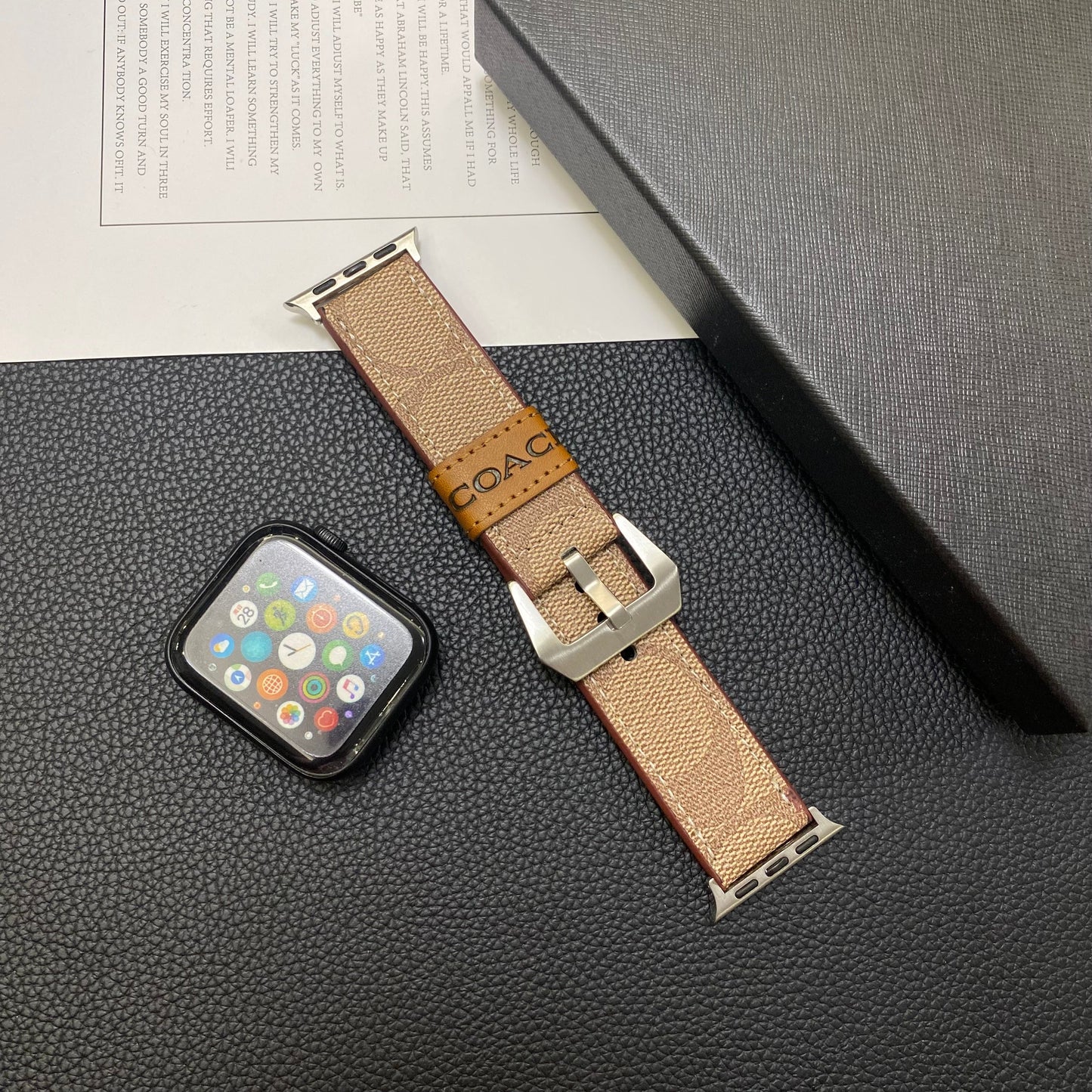 Leren Coach Apple Watch-band lichtbruin-YHK244221710