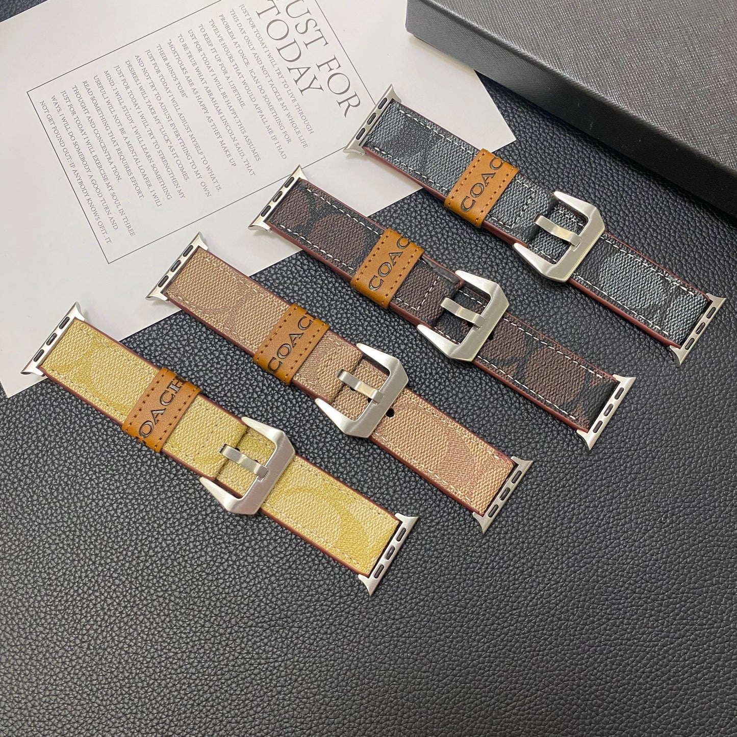 Leren Coach Apple Watch-band lichtbruin-YHK244221710