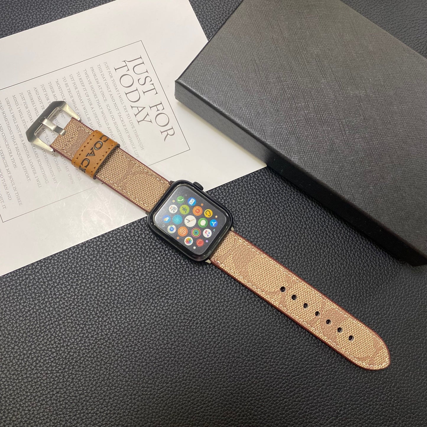Leren Coach Apple Watch-band lichtbruin-YHK244221710