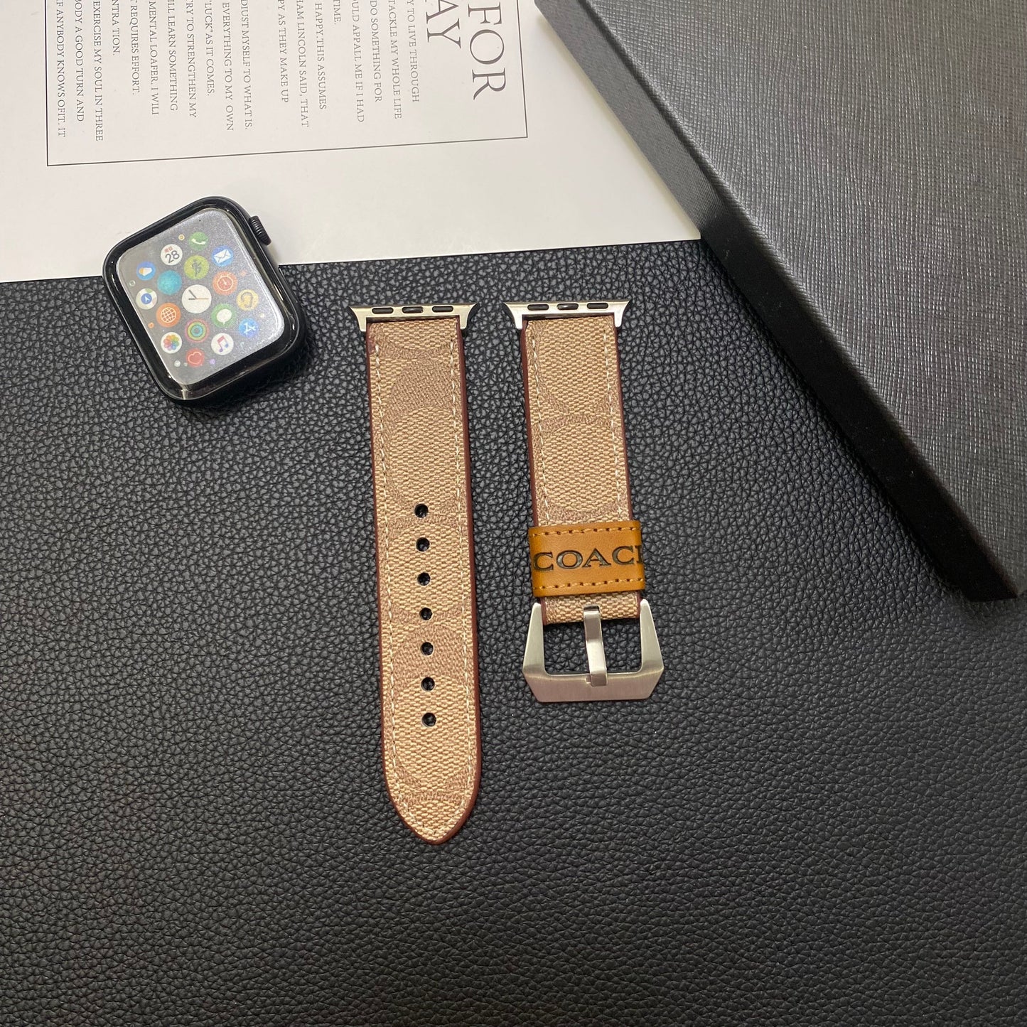 Leren Coach Apple Watch-band lichtbruin-YHK244221710
