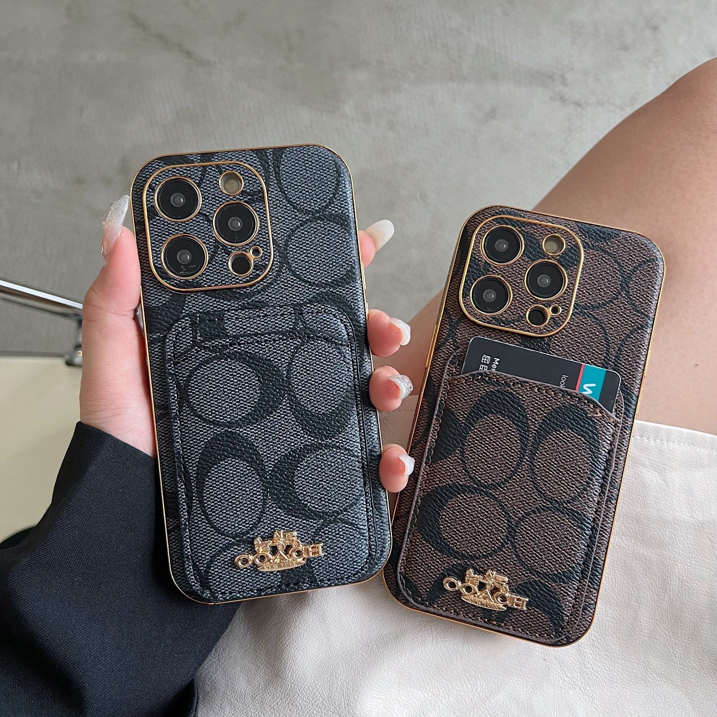 Cás iPhone Clasaiceach Le Sealbhóir Cárta Dubh -KB241651