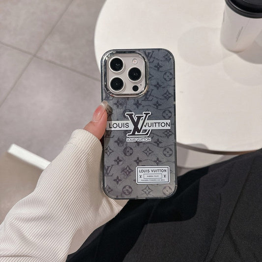 Ylellinen musta iPhone-kuori