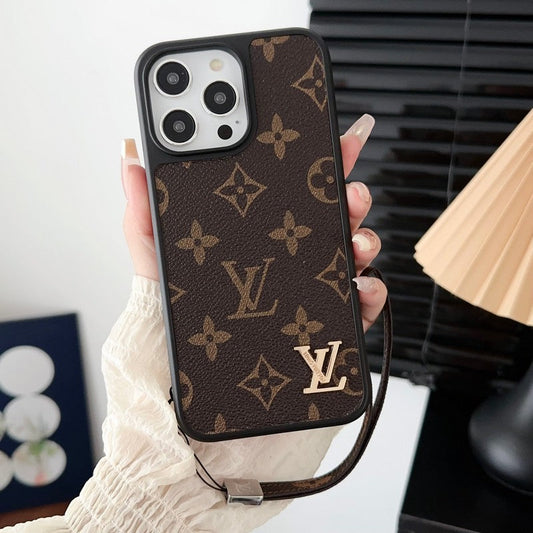 Ylellinen klassinen ruskea käsiketjullinen iPhone-kotelo