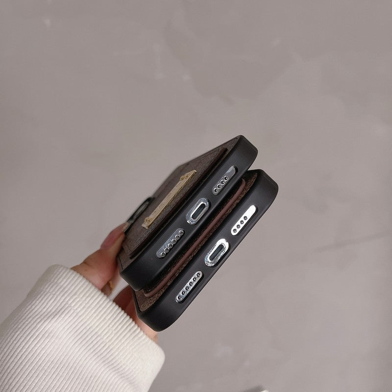 Husă clasică pentru iPhone din piele