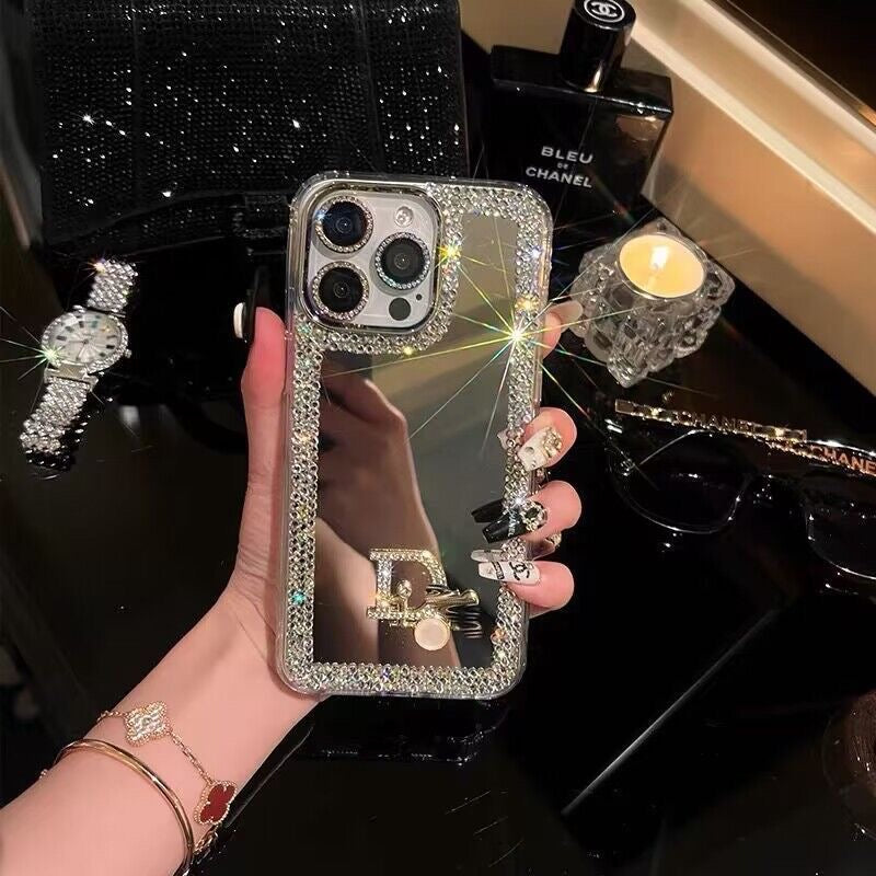 Custodia per iPhone Glamorous Beauty Mirror – Trucco & Stile in movimento!