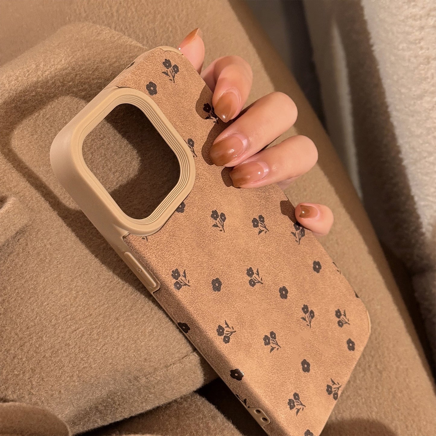 ins suede French small floral application iphone16 iPhone case 17pro max simple 14 retro 13