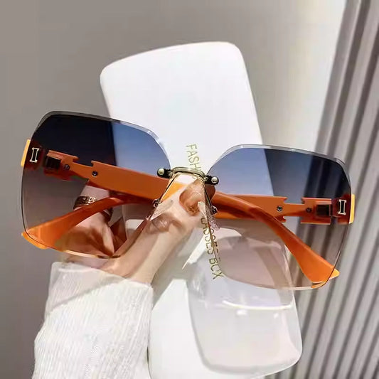 Sunglasses só saincheaptha H