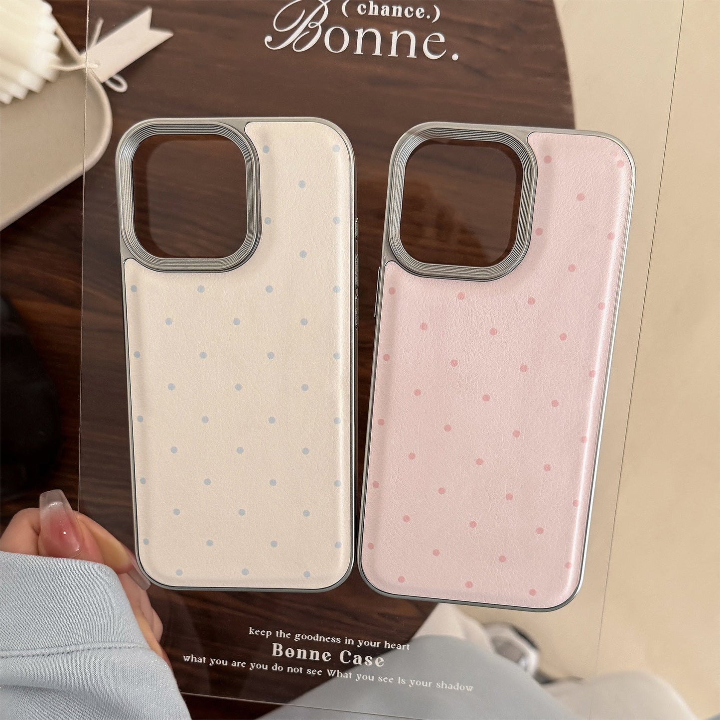 Korean simple polka dot Apple 16 mobile phone case 17promax leather 15 for iPhone13 personality 14 couples