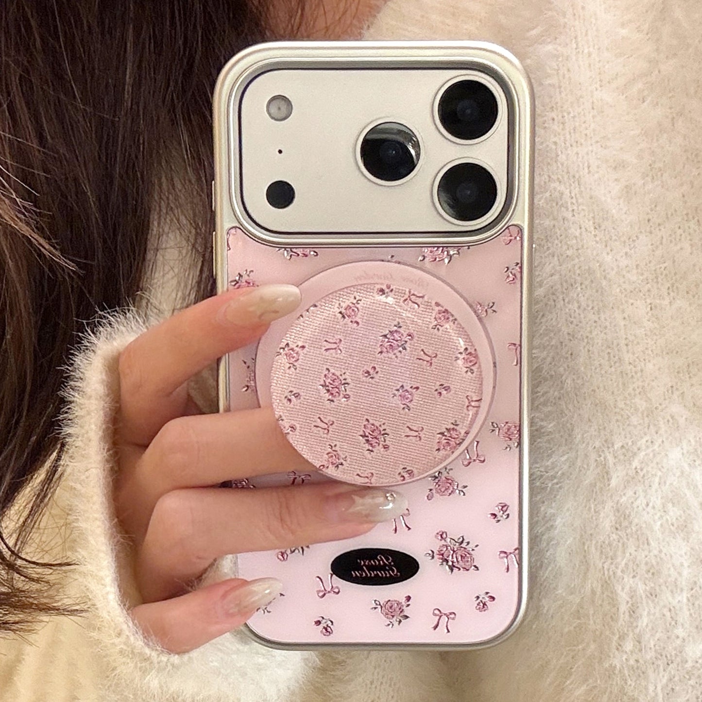 Gilt crushed flower applies to Apple 17promax mobile phone case 15 magnetic suction bracket iphone16 electroplating 14 Huawei