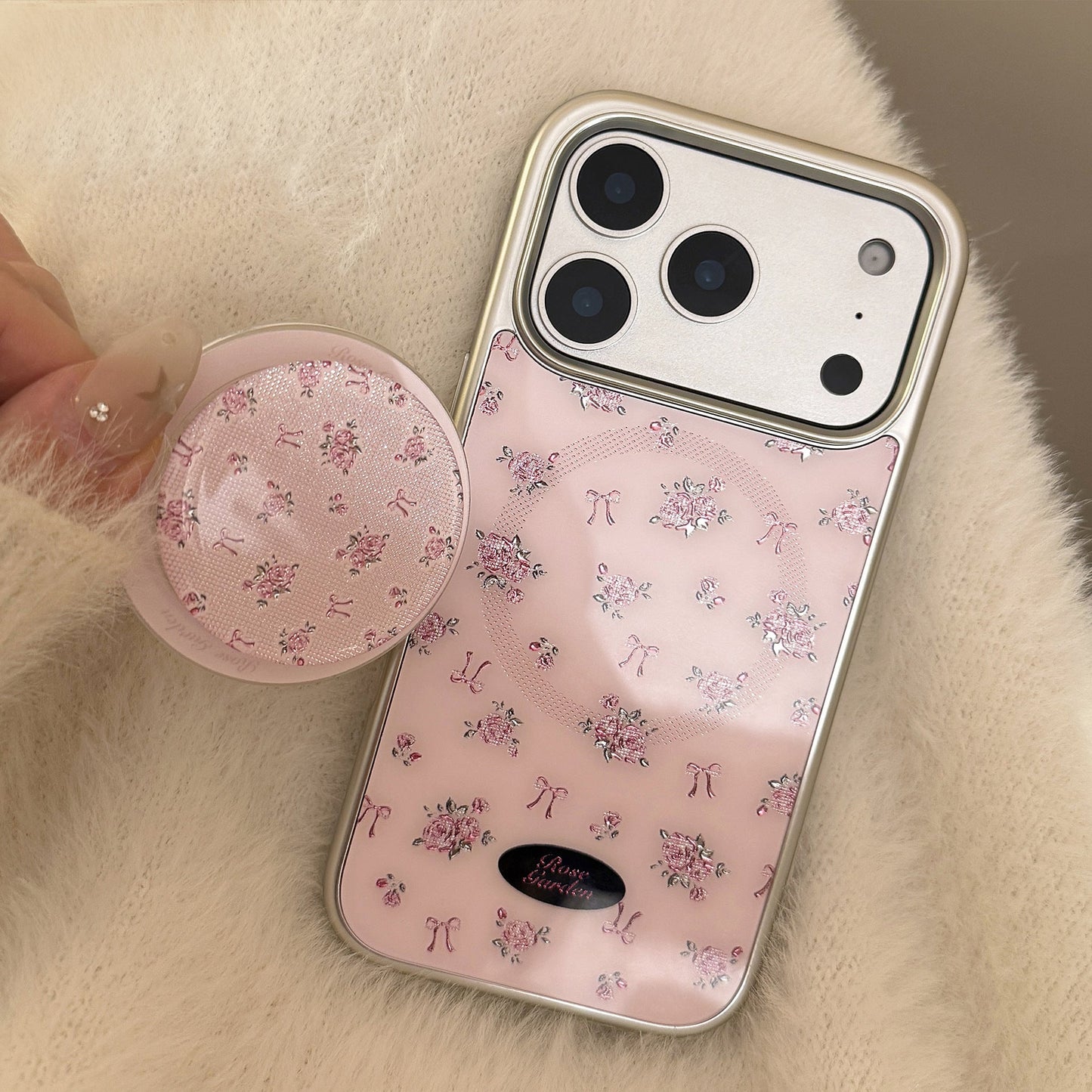 Gilt crushed flower applies to Apple 17promax mobile phone case 15 magnetic suction bracket iphone16 electroplating 14 Huawei