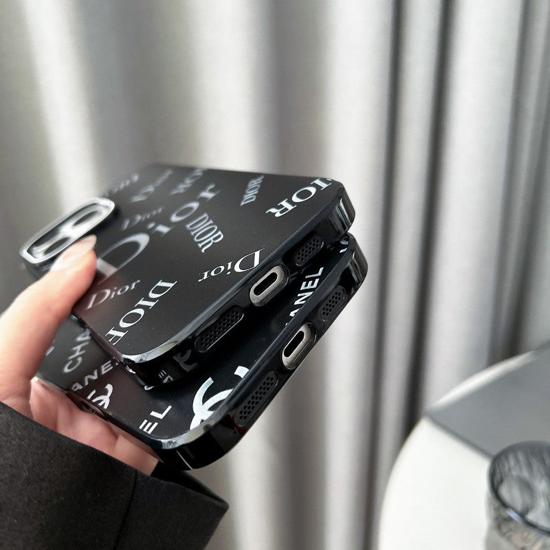 Coque et skin iPhone noir tendance