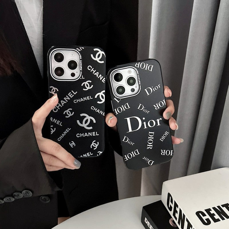 Coque et skin iPhone noir tendance