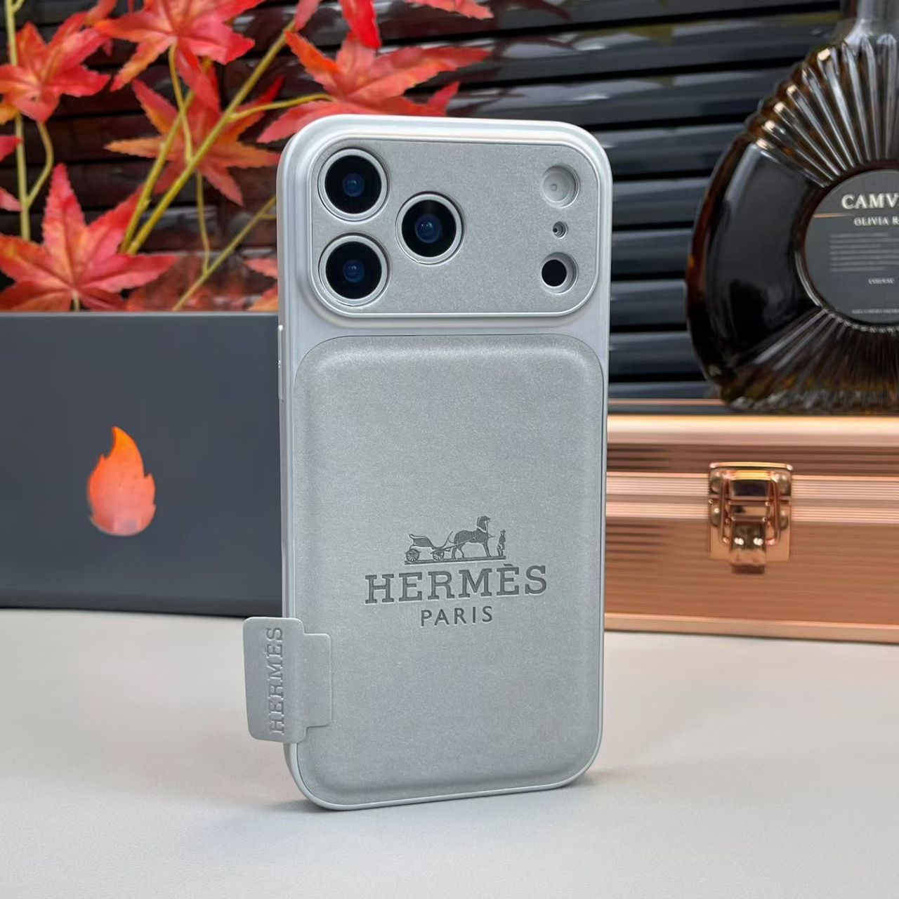 Classices Premium usnjena torbica za iPhone – luksuzna zaščita