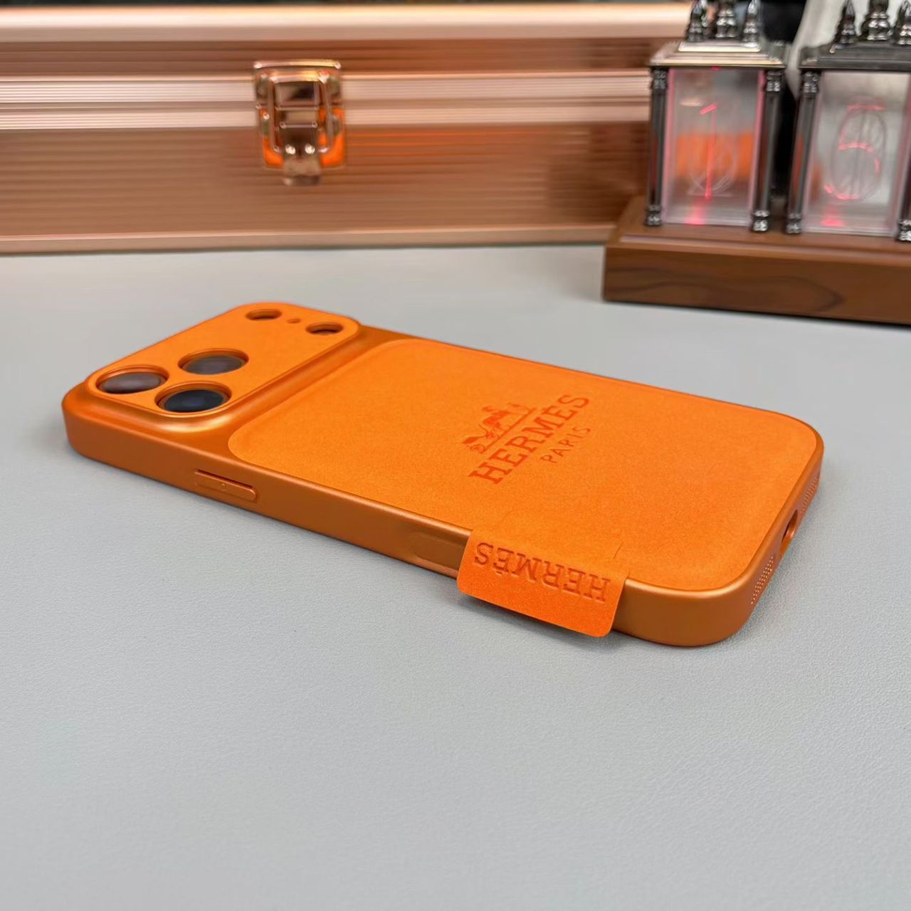 Classices Premium usnjena torbica za iPhone – luksuzna zaščita