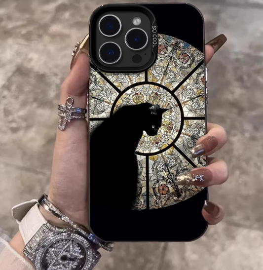 Farvet glas Black Cat iPhone-etui: Vintage gotisk æstetik