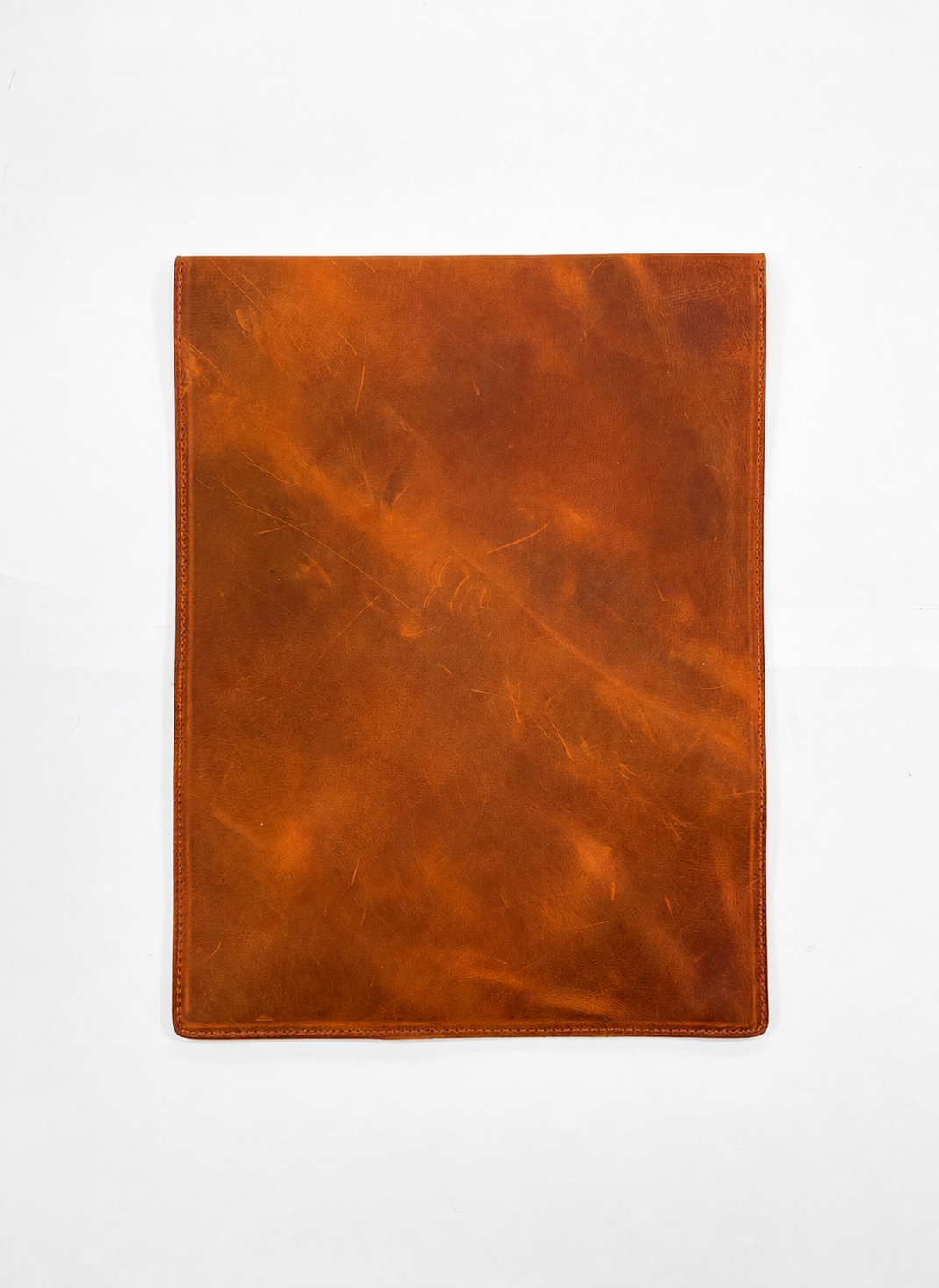 Ručně vyrobený kožený obal na MacBook